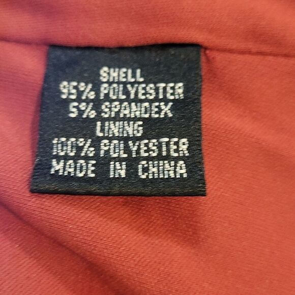 ADRIANA PAPELL PETITE V-NECK SLEEVELESS DRESS - Picture 12 of 13